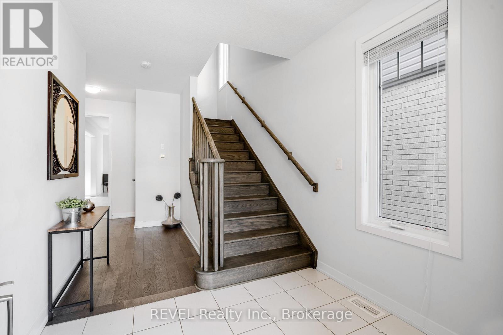 111 SUNFLOWER CRESCENT - Image 5