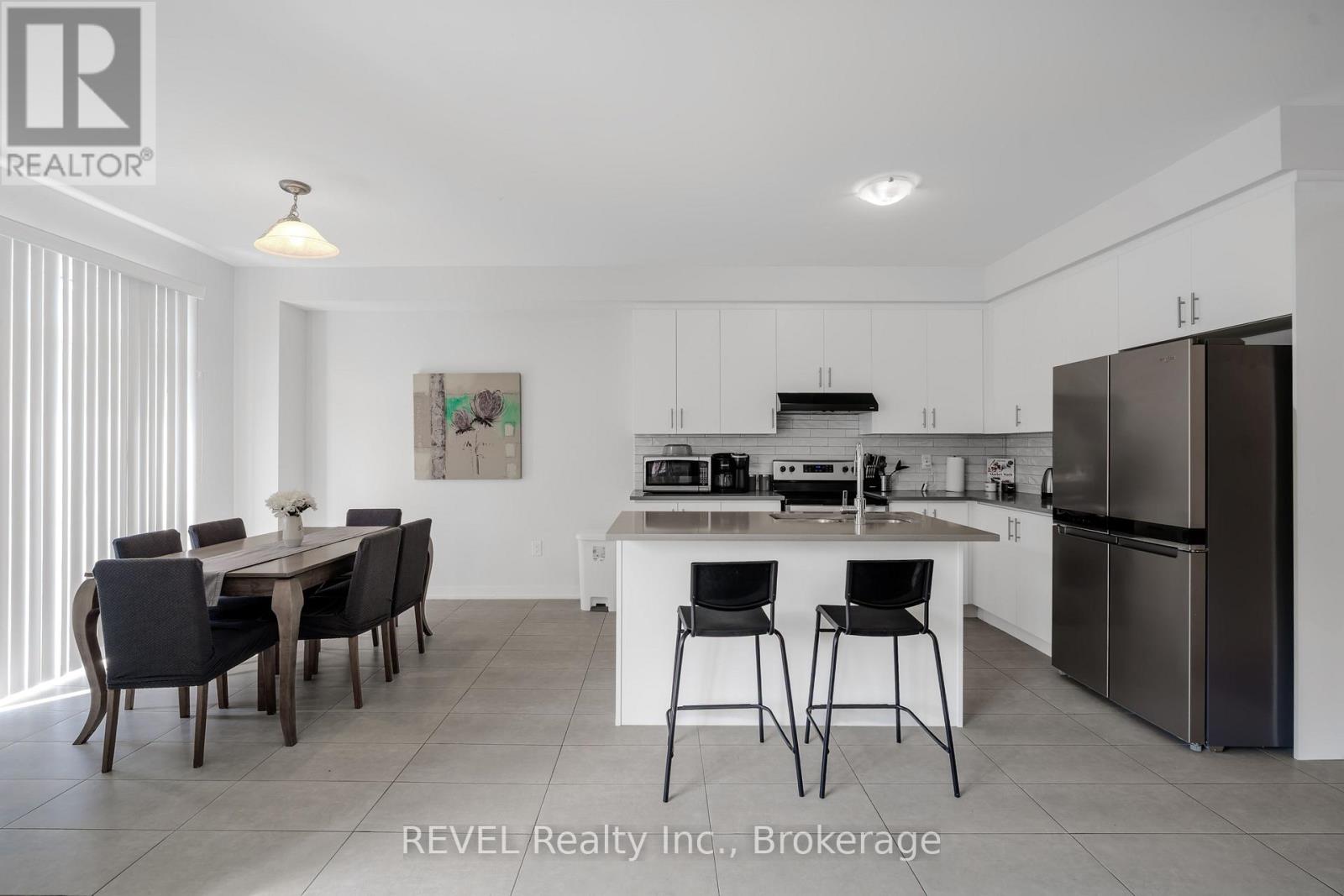 111 SUNFLOWER CRESCENT - Image 9