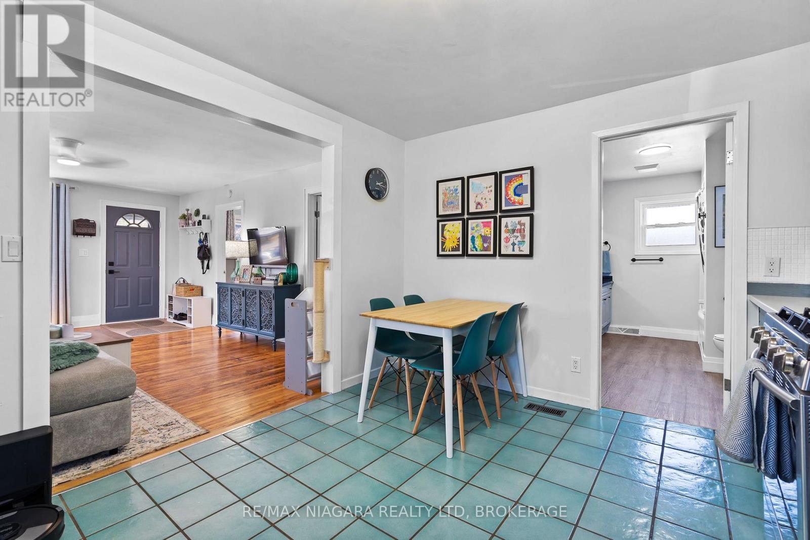 741 ELM STREET - 16