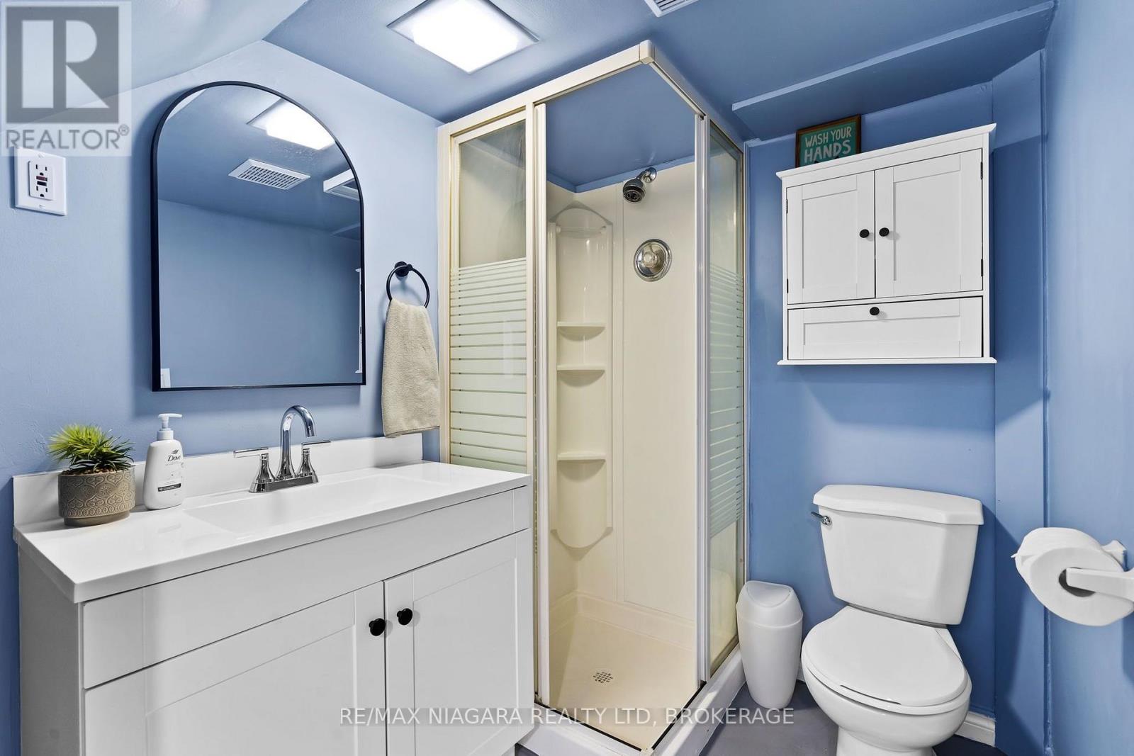 741 ELM STREET - 21