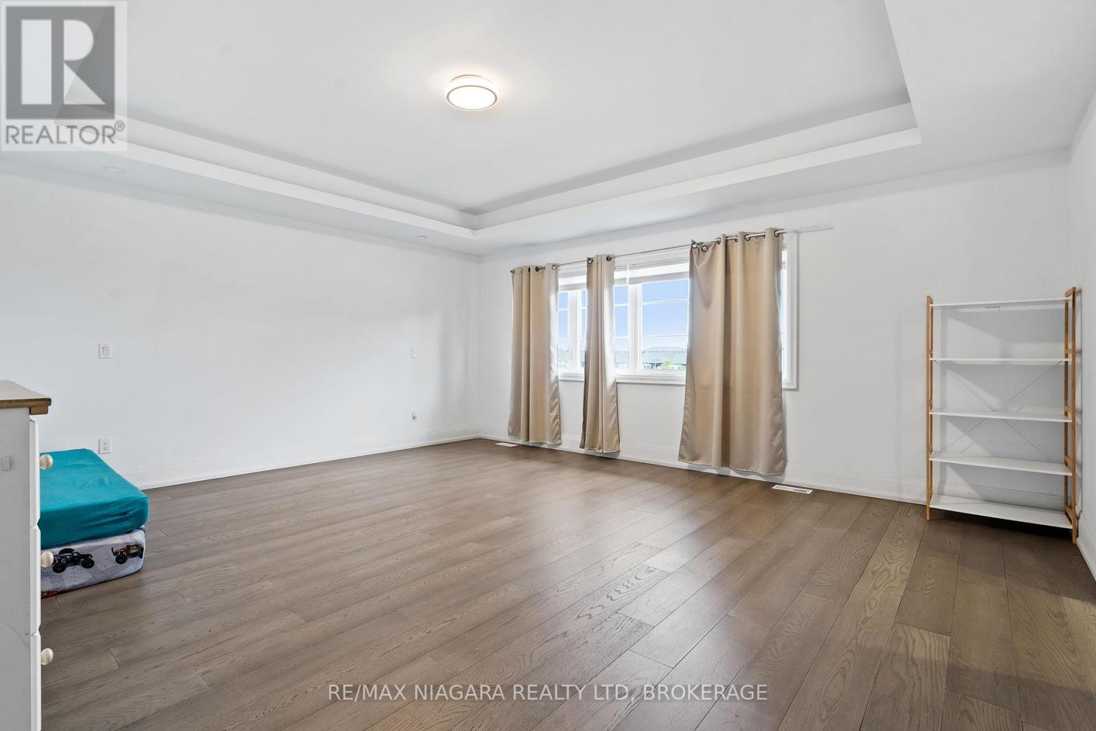 15 MYRTLE STREET - Image 20