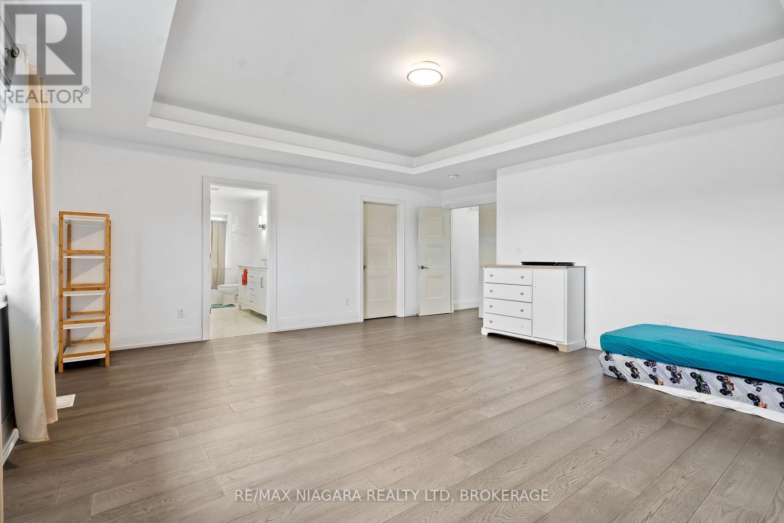 15 MYRTLE STREET - Image 21