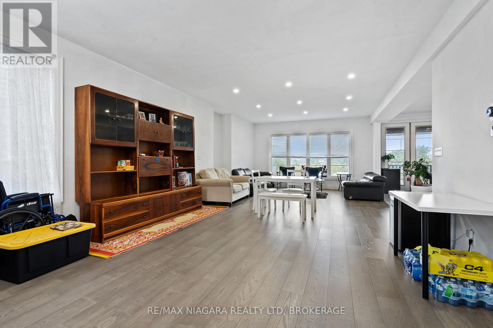 15 MYRTLE STREET - 4