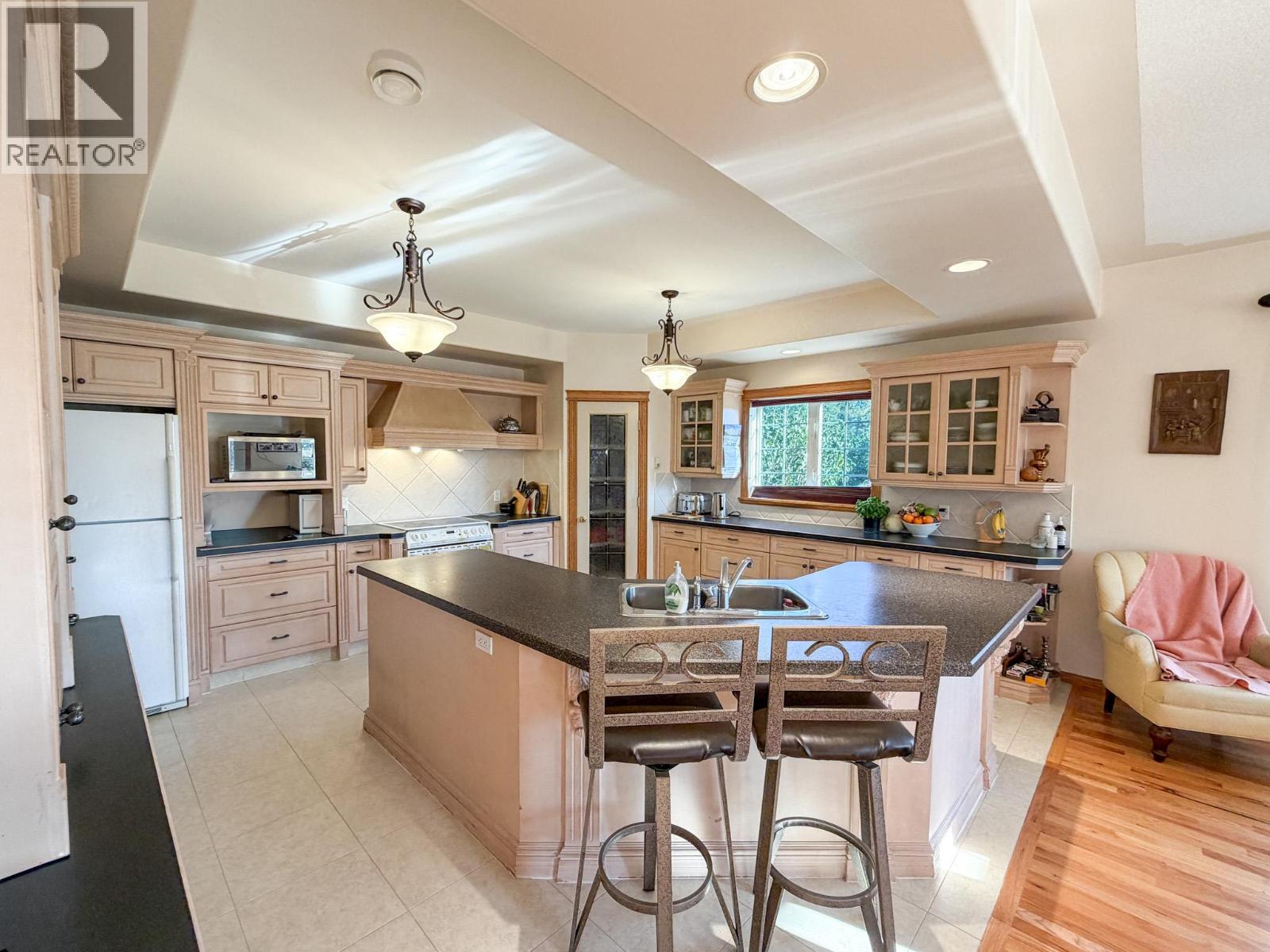 456 Lakeview Road - 17