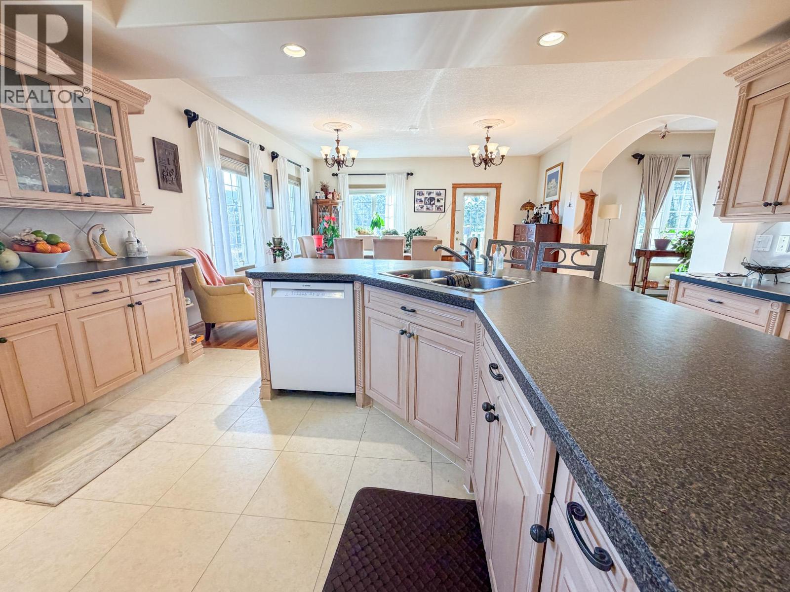 456 Lakeview Road - 19