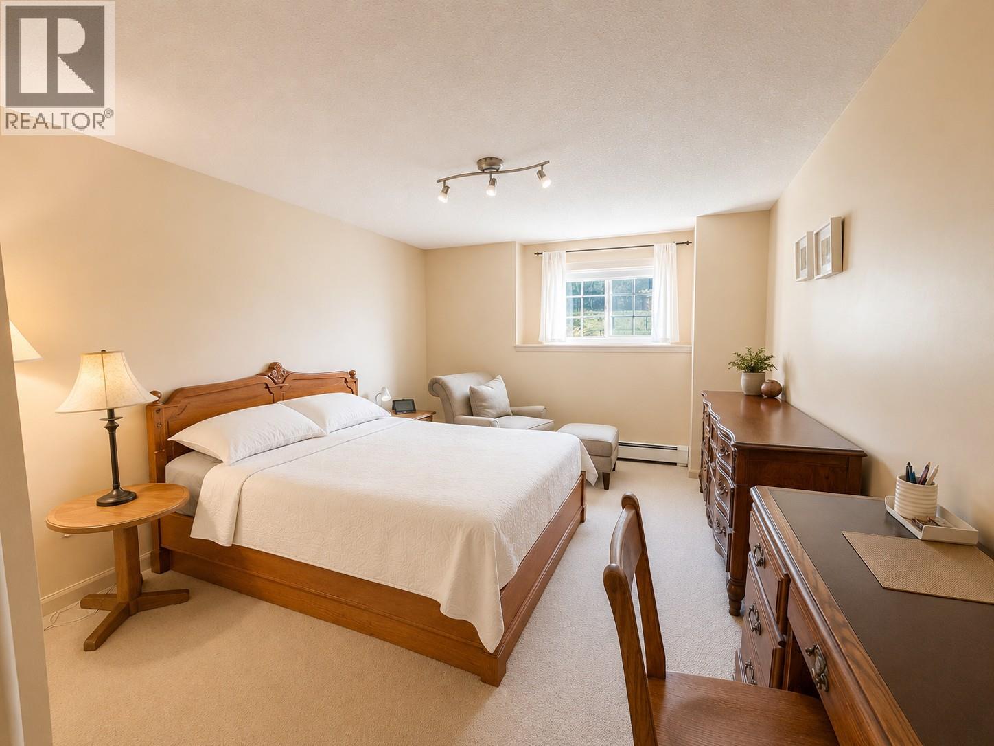 456 Lakeview Road - 58