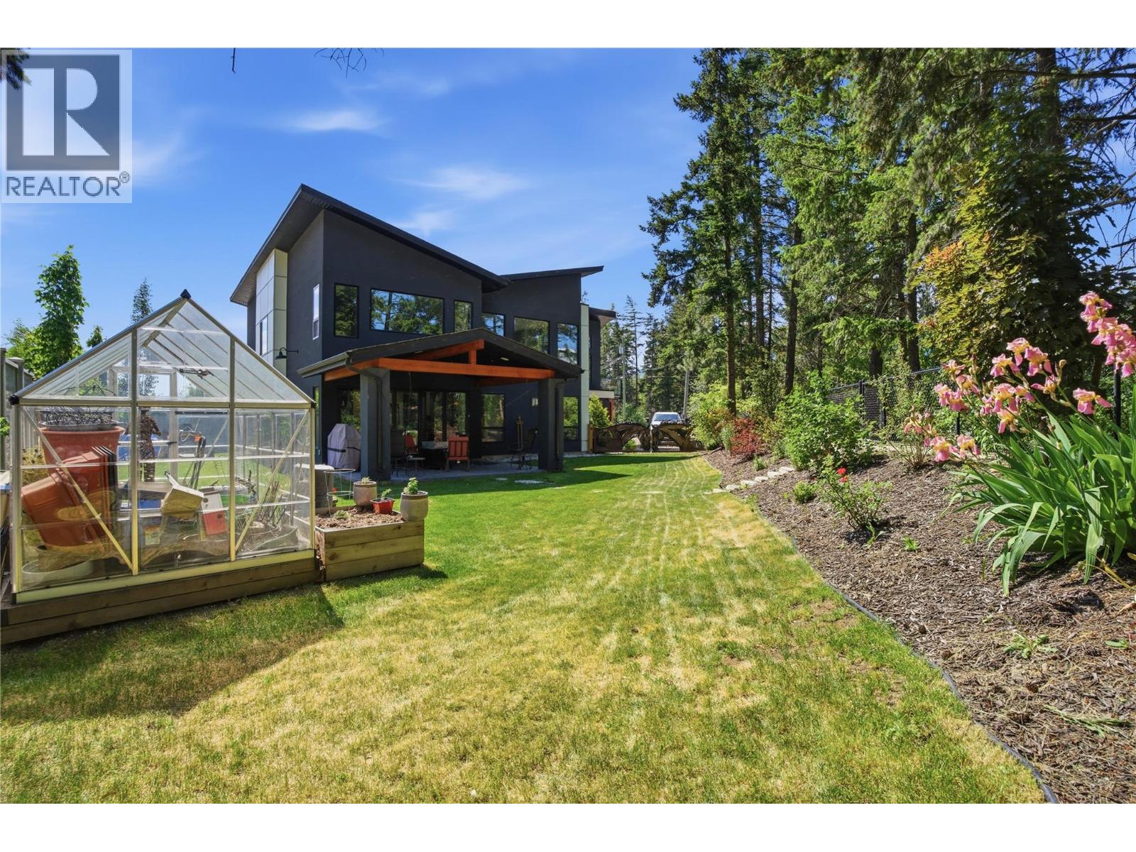 1015 Paquette Road - 2