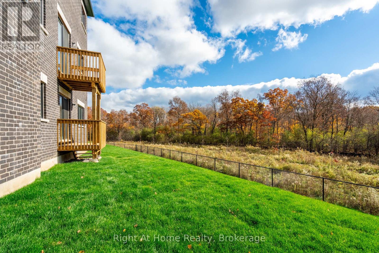 94 SMOKEY HOLLOW PLACE - 19