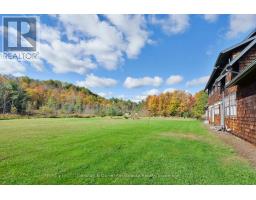 1422 Muskoka Rd 118 Road W, Bracebridge), ON P1L1W8 Photo 46