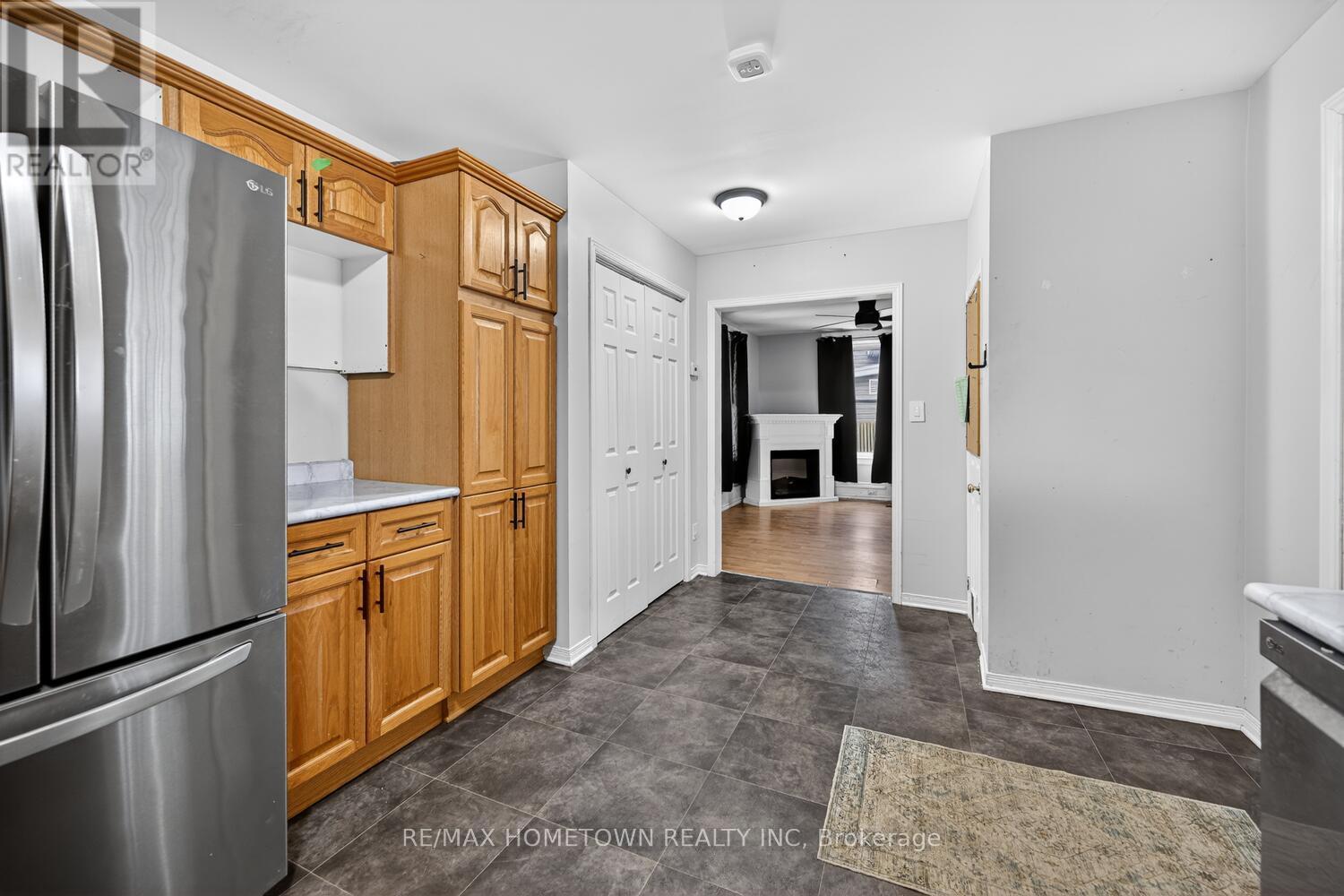 2178 DUNDAS STREET E - Image 7