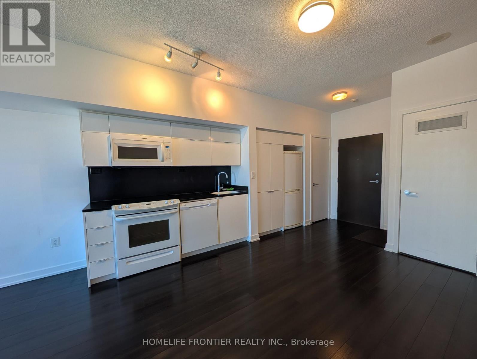 Photo of 151 Dan Leckie Way