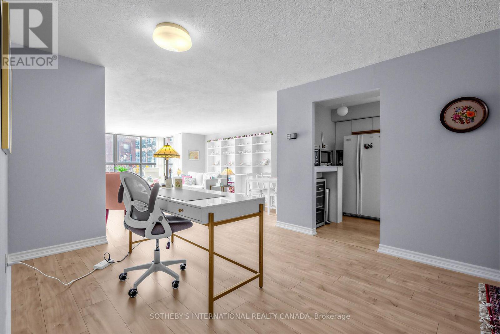#202 35 CHURCH STREET - Image 10