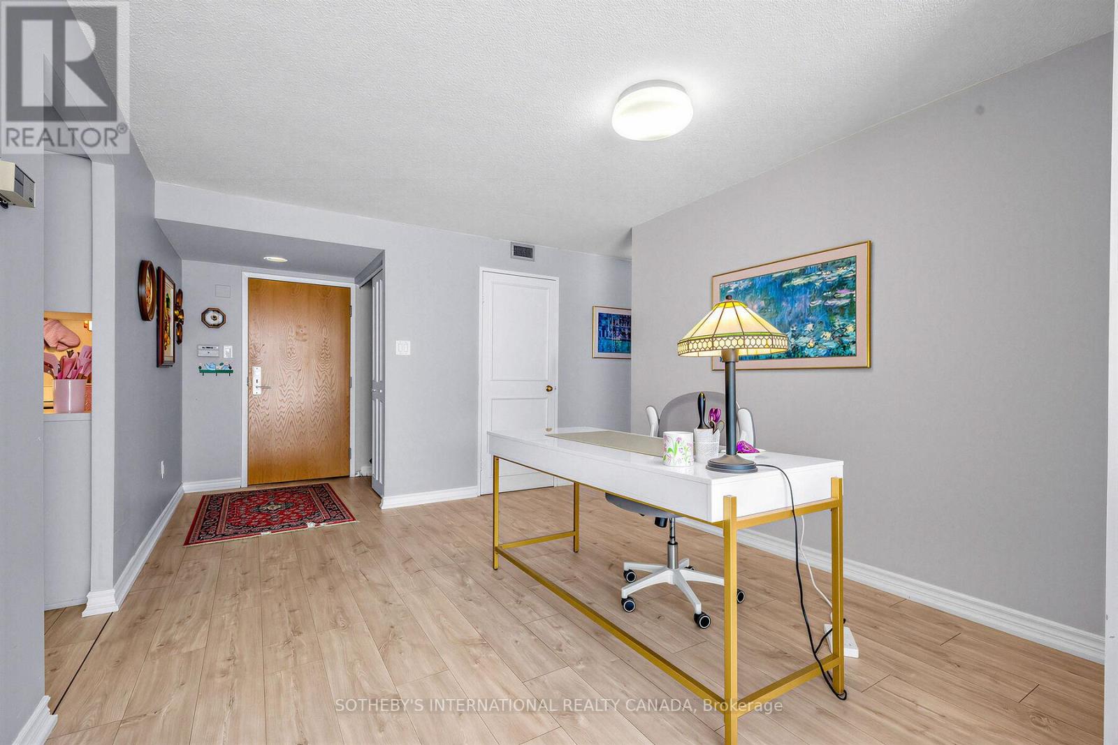#202 35 CHURCH STREET - 11