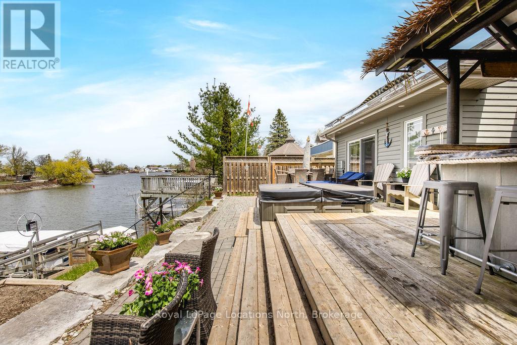 1094 RIVER ROAD W - Image 40