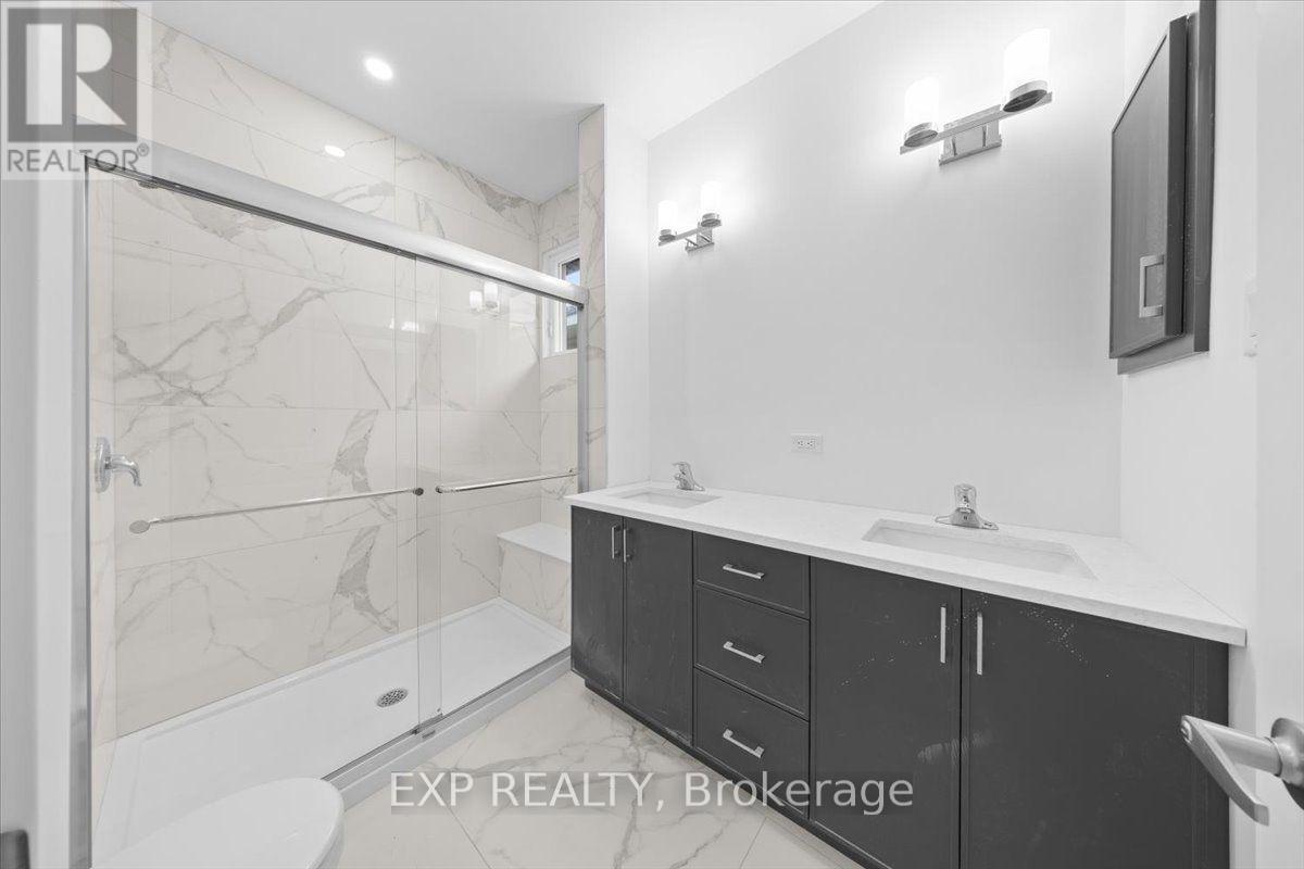 2 CORR COURT - Image 19