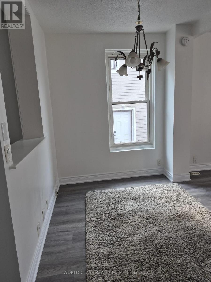 13 BROCK STREET E - 13