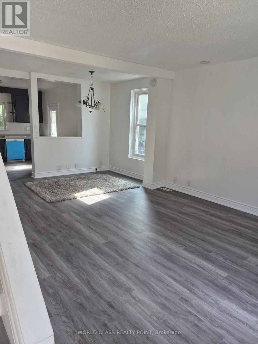 13 BROCK STREET E - 2