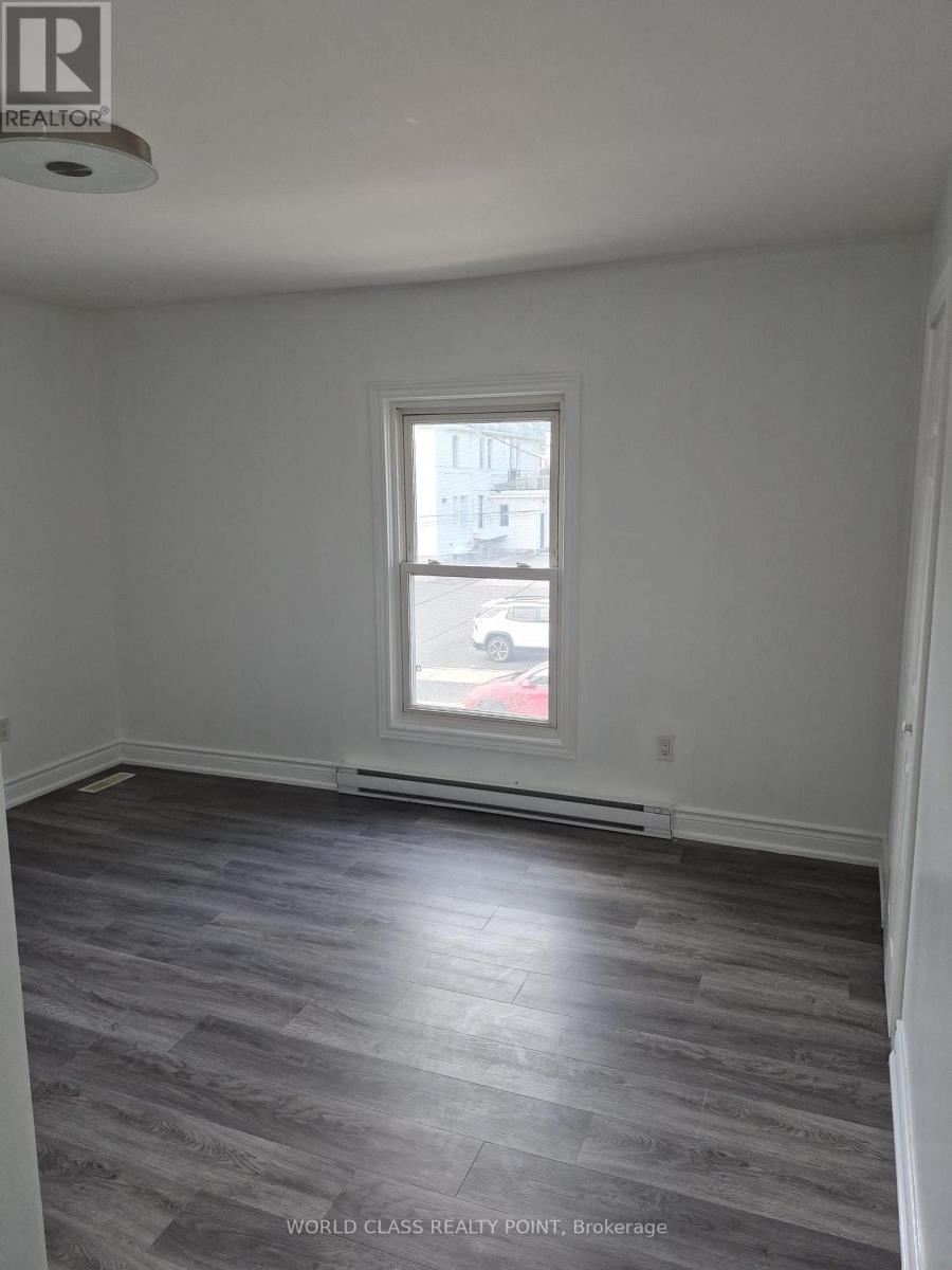 13 BROCK STREET E - Image 9