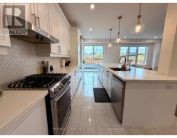 2557 Bandsman Crescent, Oshawa, ON L1L0M2 Photo 14