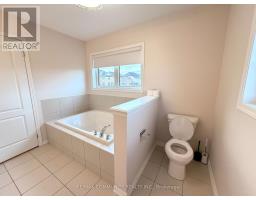 2557 Bandsman Crescent, Oshawa, ON L1L0M2 Photo 19