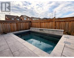 2557 Bandsman Crescent, Oshawa, ON L1L0M2 Photo 32