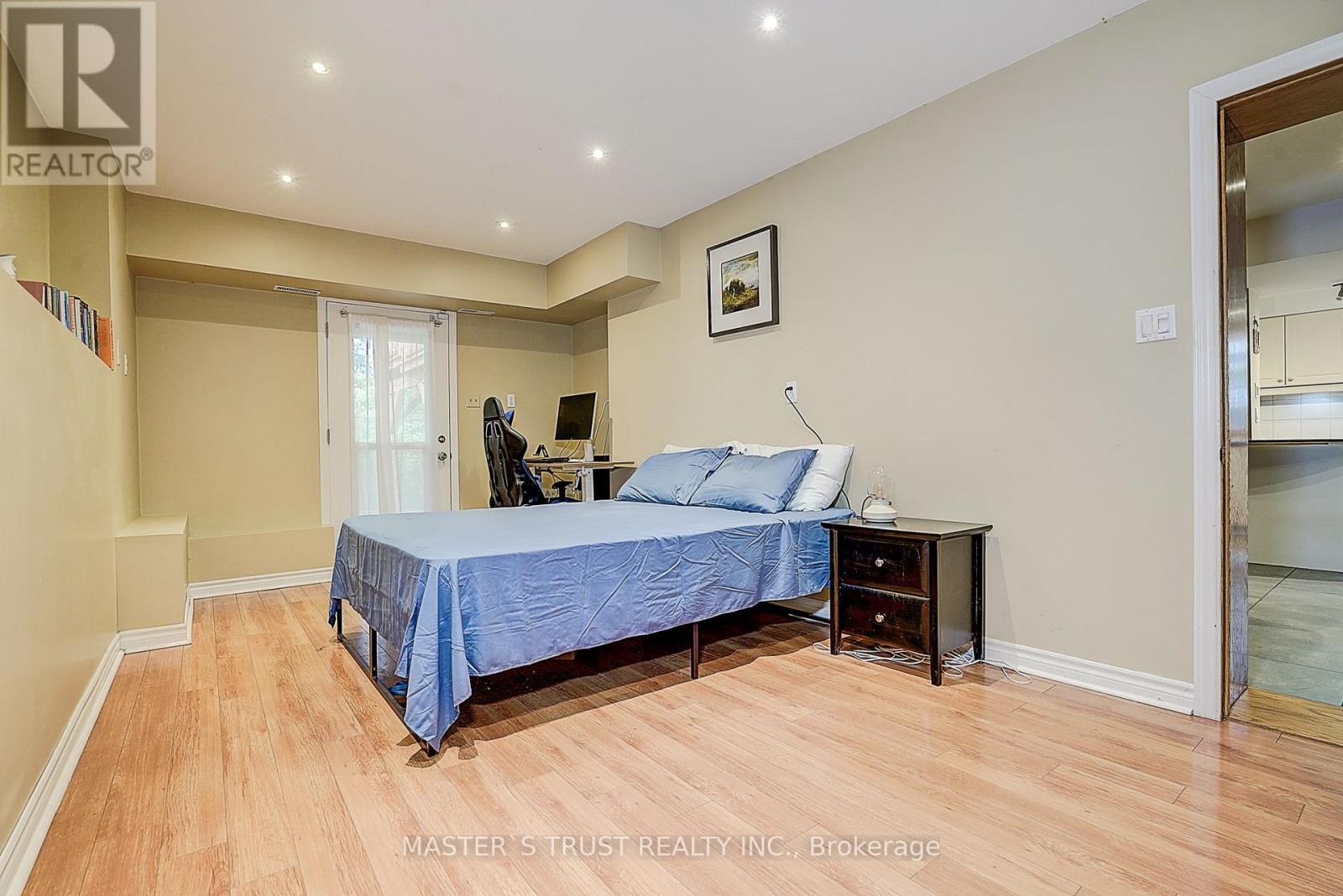 183 BIRKDALE ROAD - 41