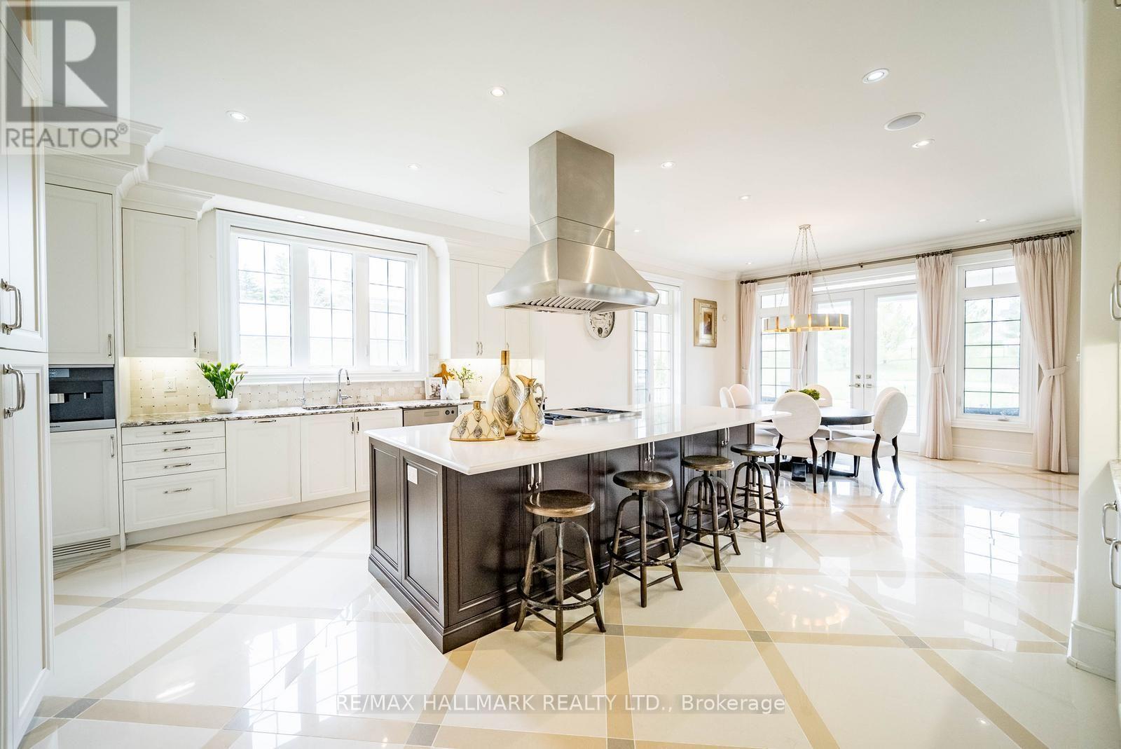37 COUNTRY CLUB CRESCENT - Image 15