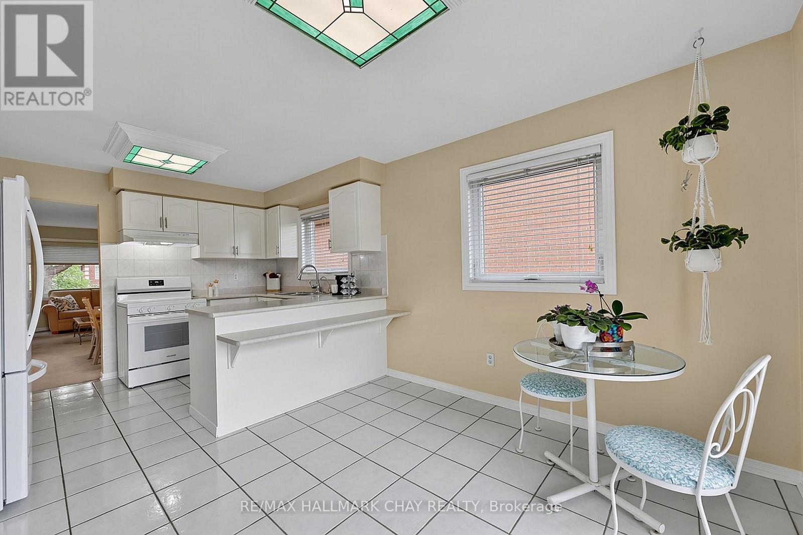 207 MELBOURNE DRIVE - Image 14