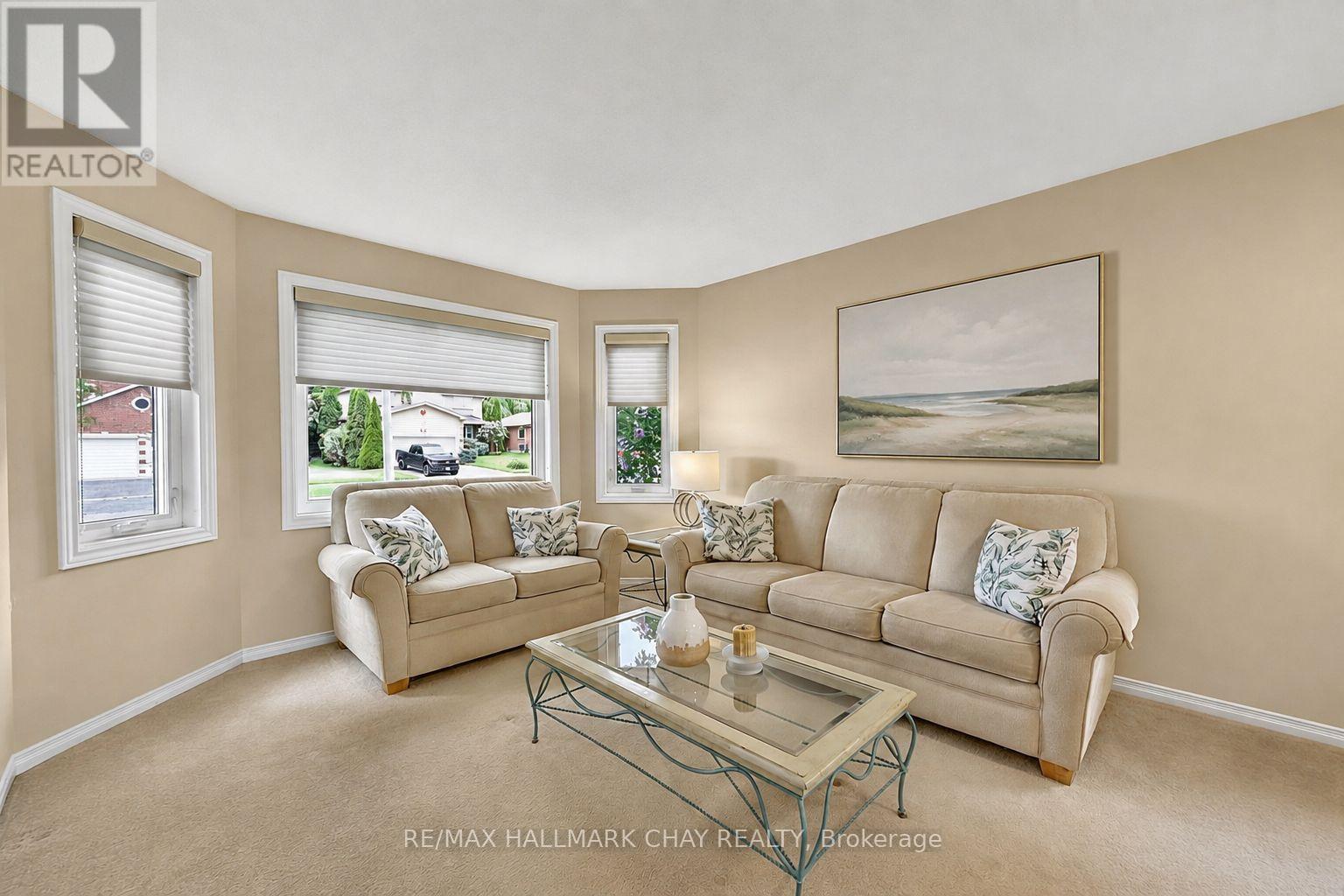 207 MELBOURNE DRIVE - Image 4