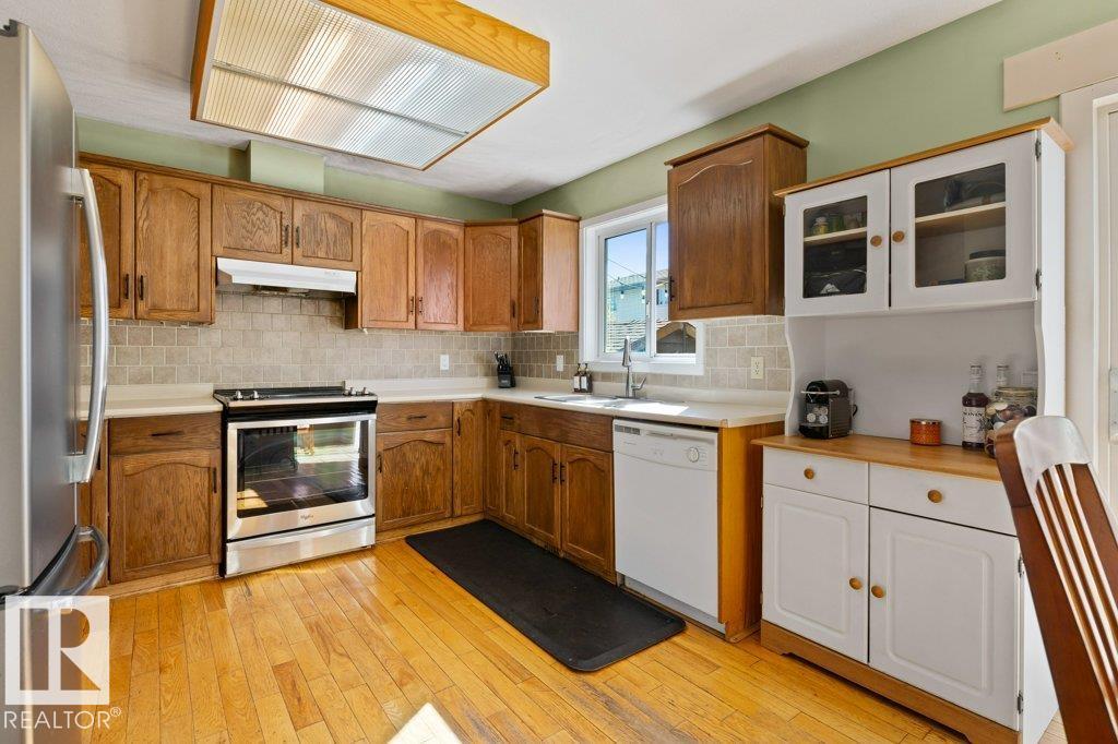 37 DEERBOURNE DR - 11