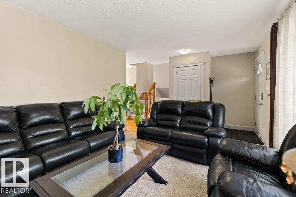 37 DEERBOURNE DR - 8