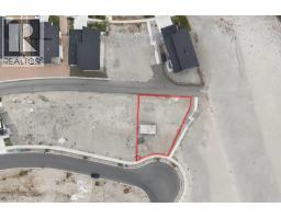 1116 Antler Drive, Penticton, BC V2A0J8 Photo 18