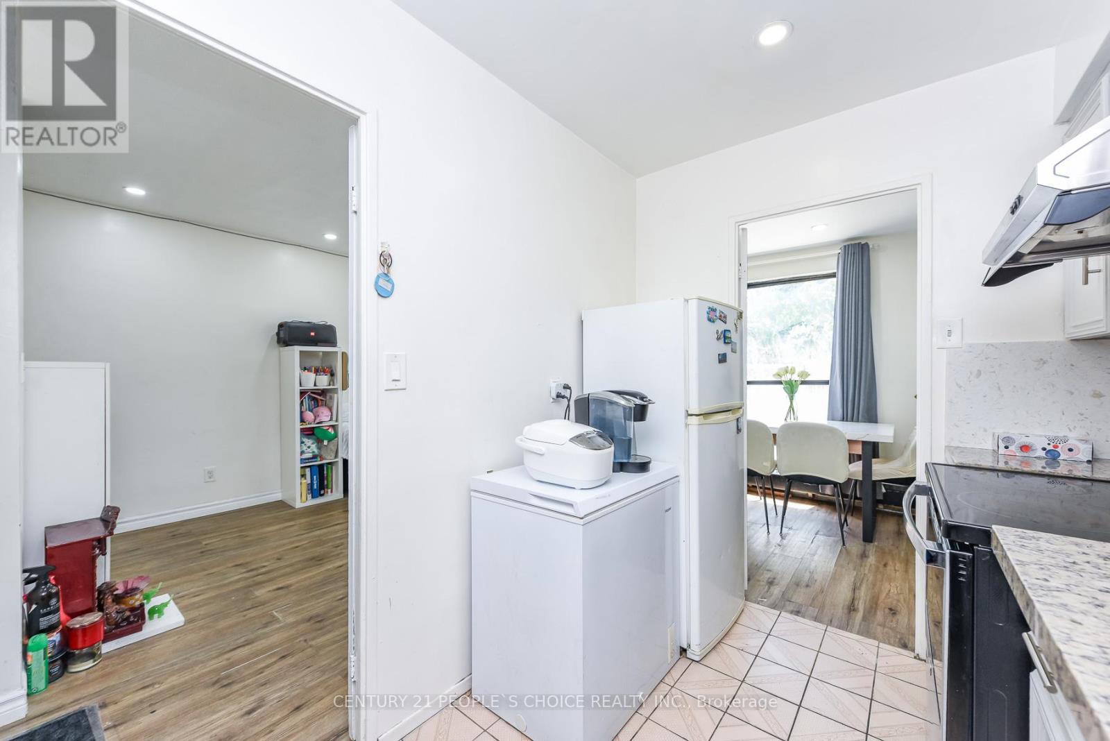 #108 10 EDDYSTONE AVENUE - 19
