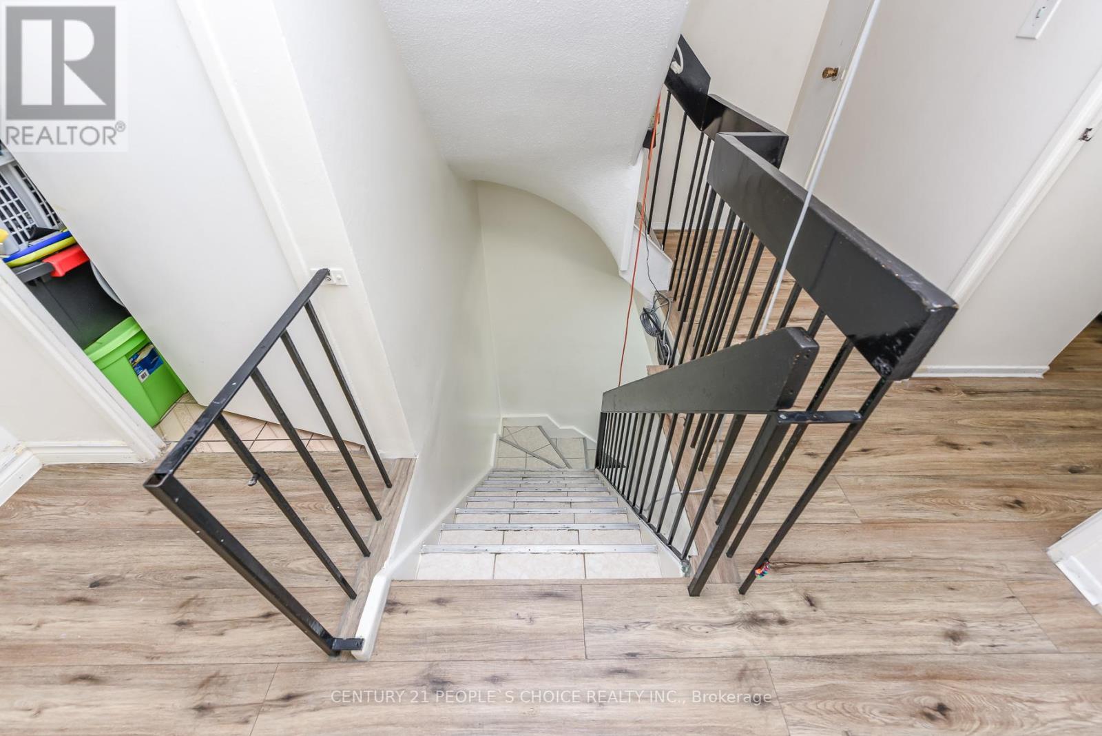 #108 10 EDDYSTONE AVENUE - 29