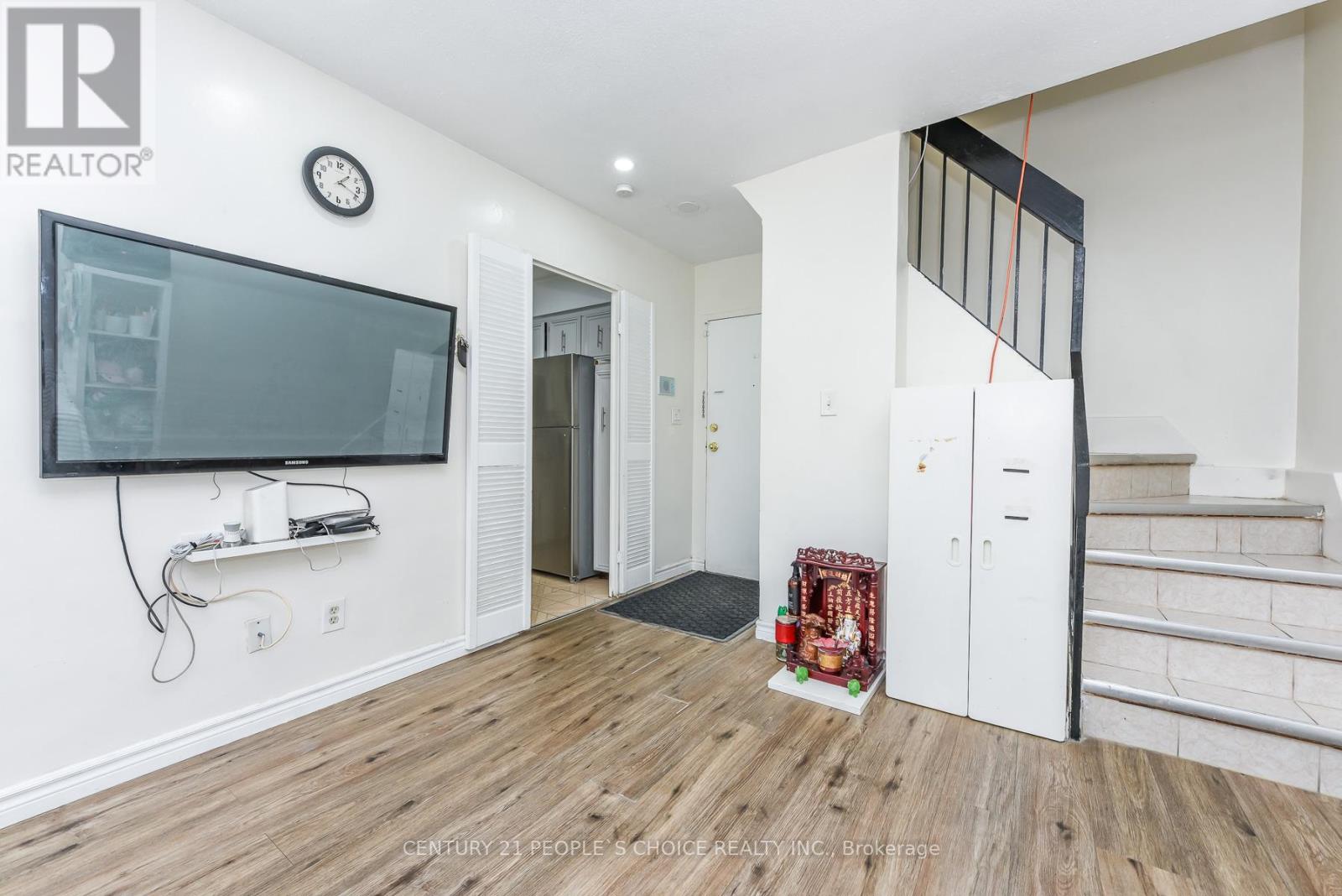 #108 10 EDDYSTONE AVENUE - 6