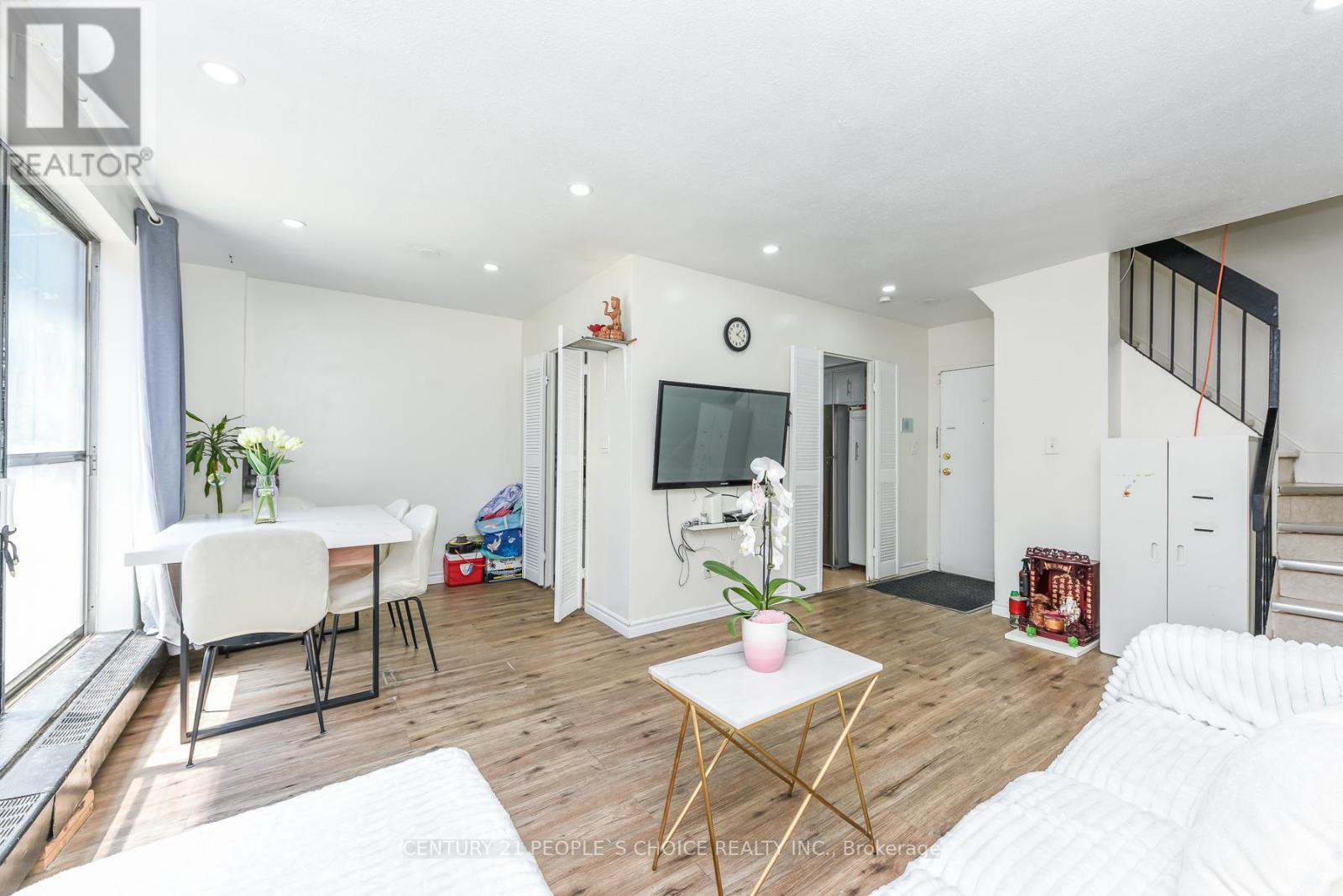 #108 10 EDDYSTONE AVENUE - 8