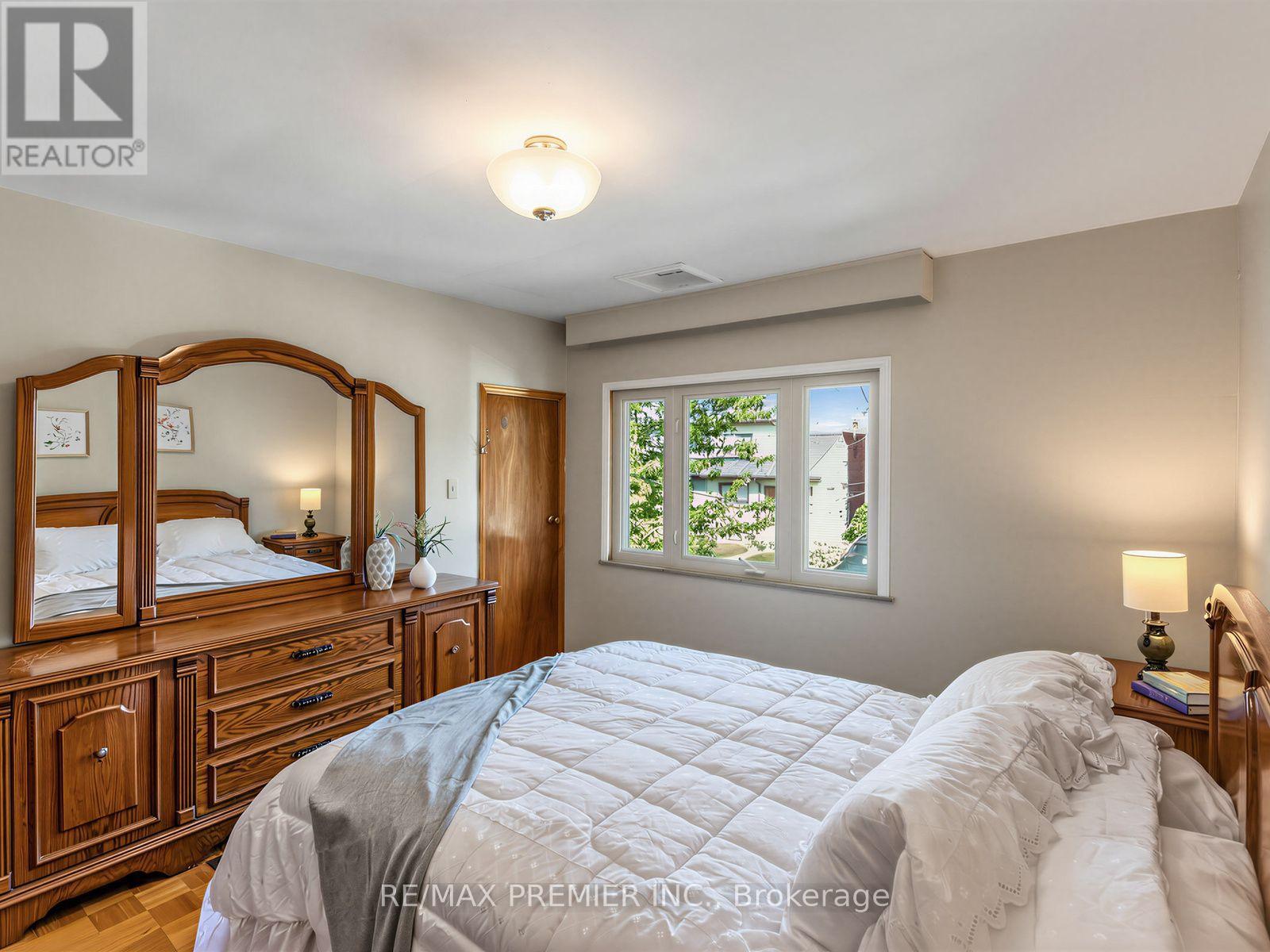 155 ASCOT AVENUE - Image 17