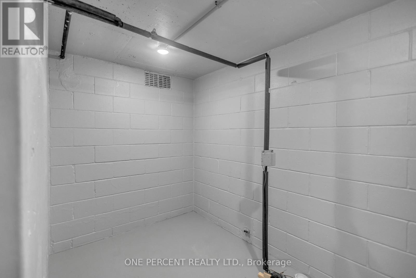 55 YOUNG STREET - 8