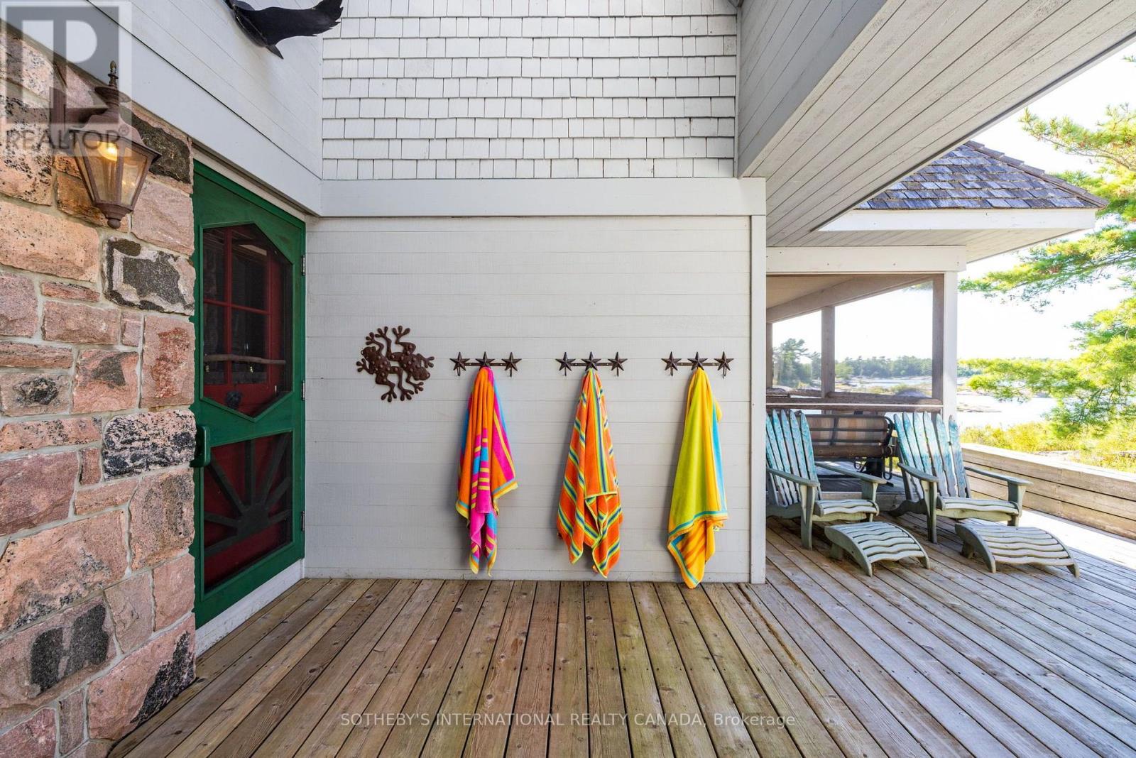 1 A307 ISLAND - Image 13