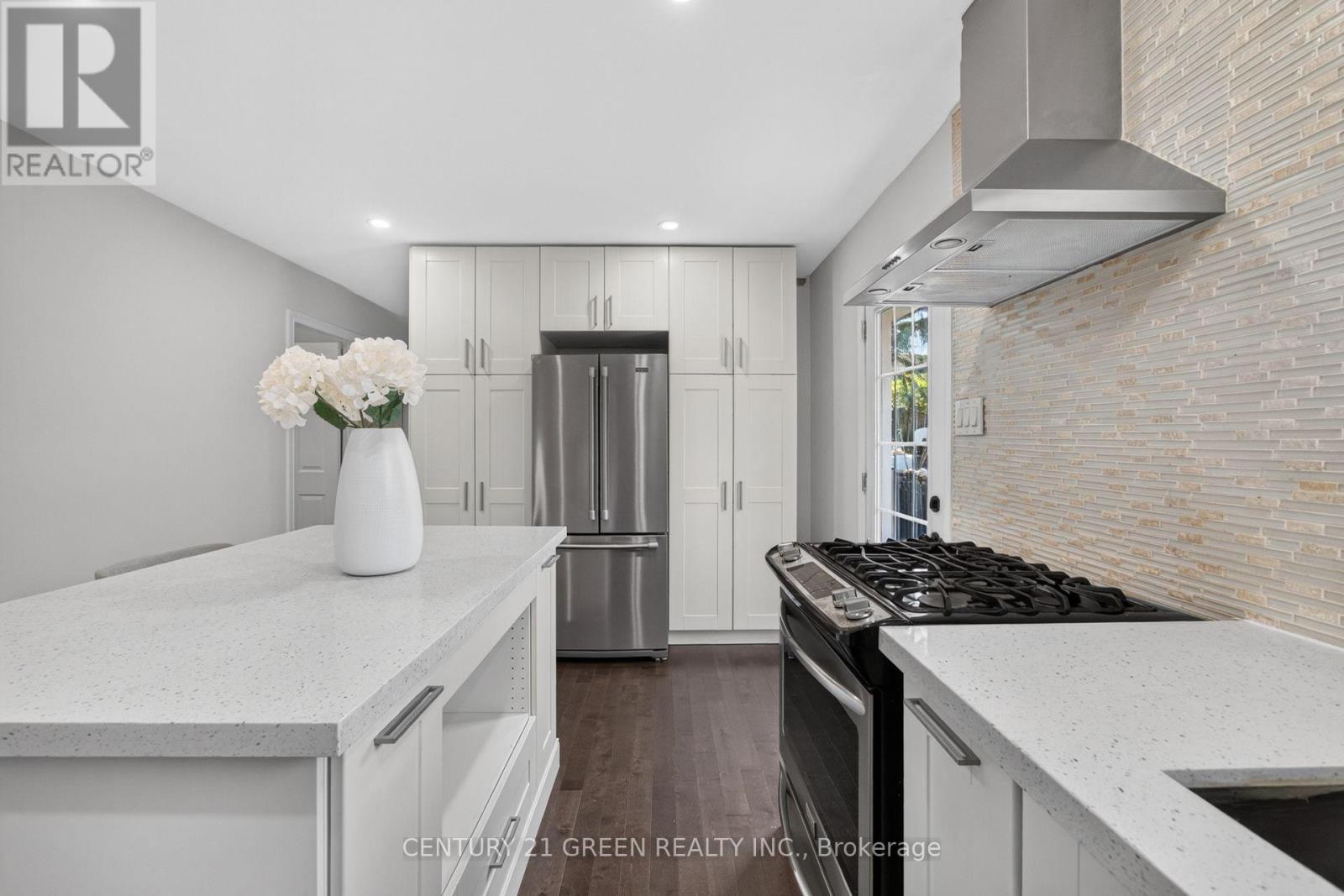 22 QUAKER CRESCENT - Image 18