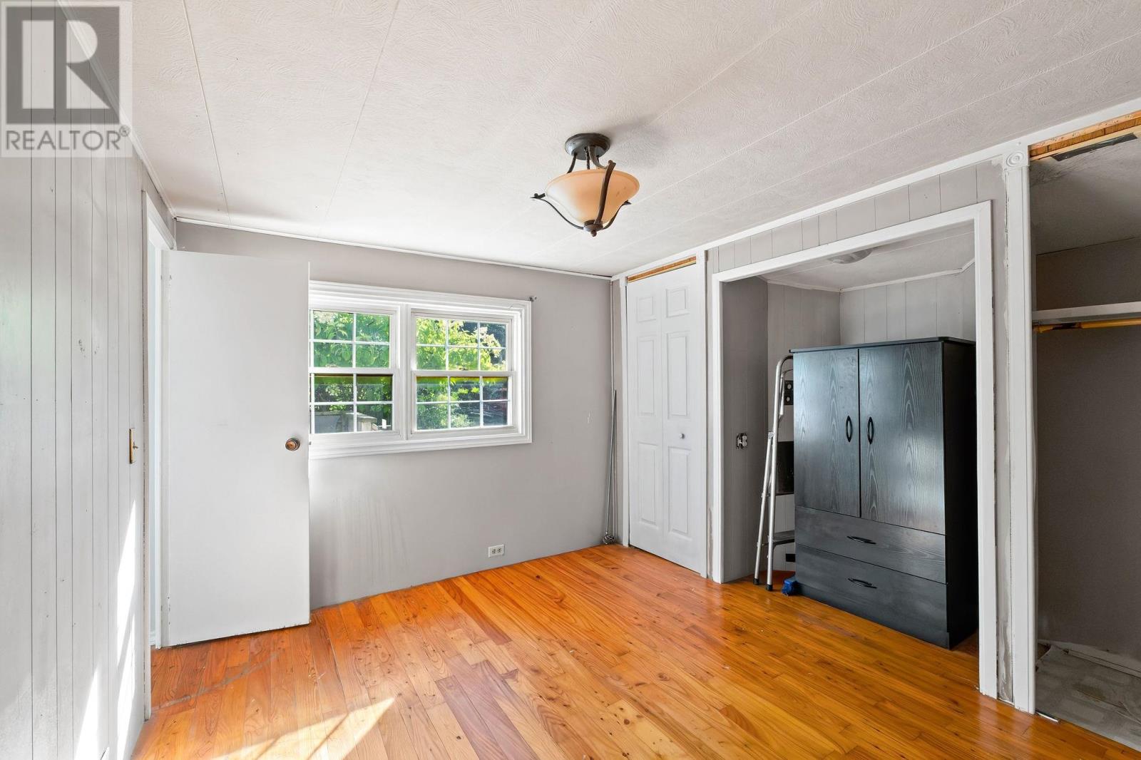 7 Oakwood Crescent - 11