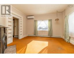 48 Albert Street, Yarmouth, NS B5A3N6 Photo 17