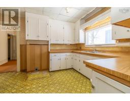 Kitchen - 48 Albert Street, Yarmouth, NS B5A3N6 Photo 11