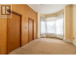 48 Albert Street, Yarmouth, NS B5A3N6 Photo 19