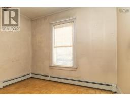 48 Albert Street, Yarmouth, NS B5A3N6 Photo 29