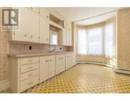 48 Albert Street, Yarmouth, NS B5A3N6 Photo 26
