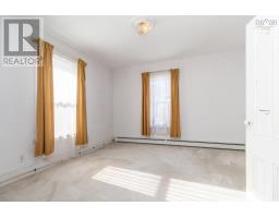 48 Albert Street, Yarmouth, NS B5A3N6 Photo 30