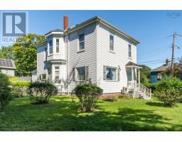 Den - 48 Albert Street, Yarmouth, NS B5A3N6 Photo 7