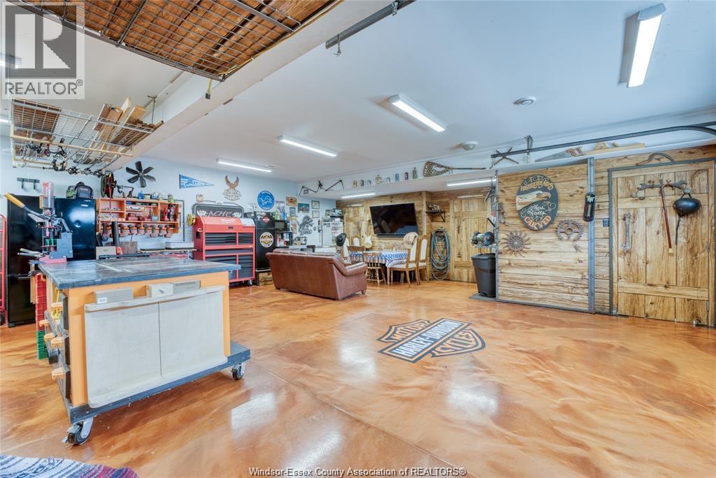 113 BEACH COURT - 10
