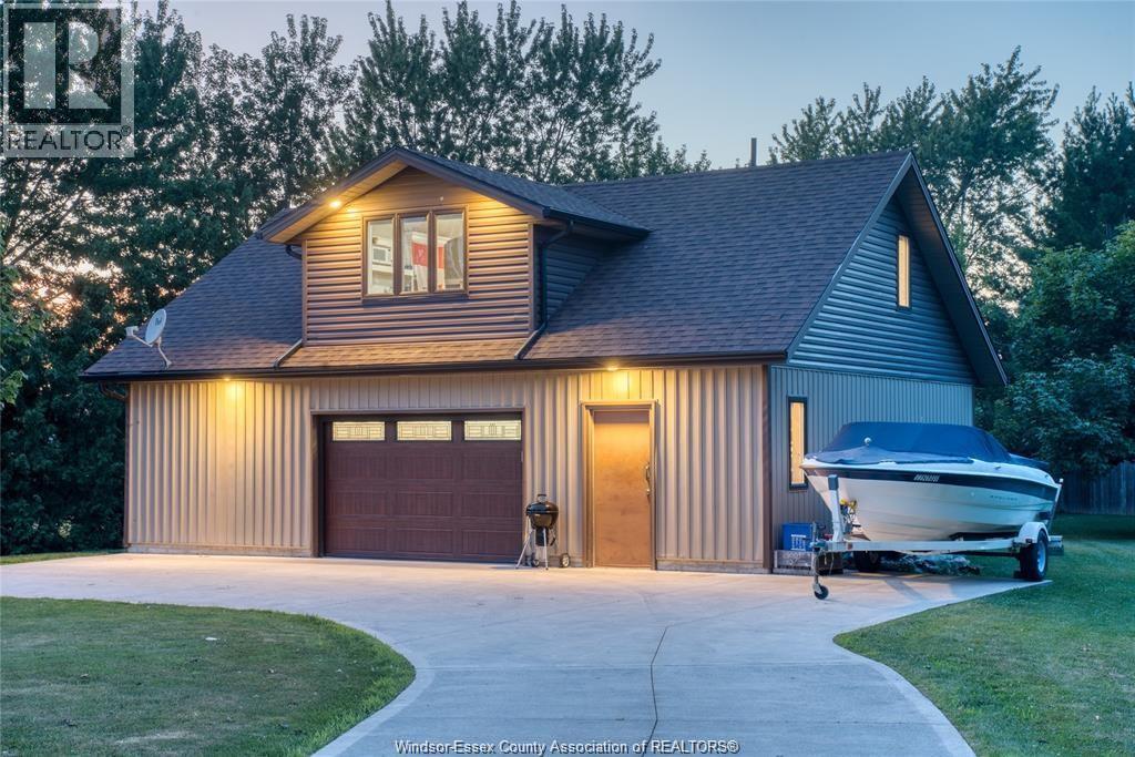 113 BEACH COURT - 4